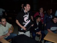 Chema performing an impressive guitar playing with a keyboard